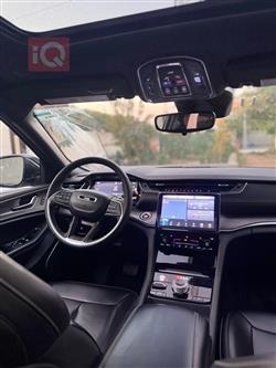 جیپ گراند شیرۆکی